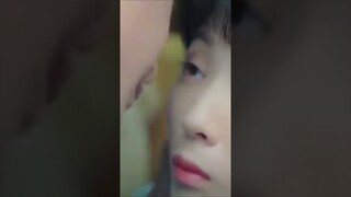 ICE CUBES ARE SWEET💕BOYS ATTITUDE❤️ROMANCE SCENE💕CHINESE DRAMA SCENE💞KLOVE #korea #shorts