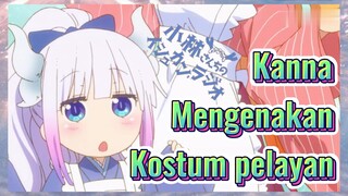 Kanna Mengenakan Kostum pelayan