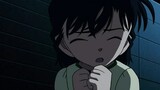 "Conan" Xiao Ran khi còn nhỏ có thể bế Shinichi khi còn nhỏ và xoay cậu ấy vài vòng.