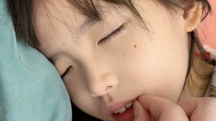 Chị Mạnh: "Tôi không biết ai đã lấy cắp răng của tôi!"