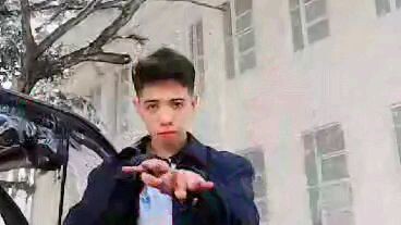 Yung dika Maka review kaya nag TikTok ka nalang 😀