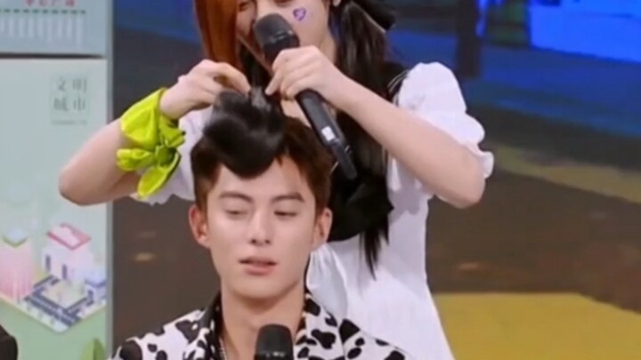 【وانغ هودي × شين يوي】“قصة إعادة لمّ الشمل بين ثنائييّ في 2022 وخيانة حبيبي/حبيبتي لي”