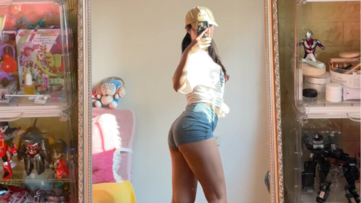 Today’s weather really suits a spicy girl.