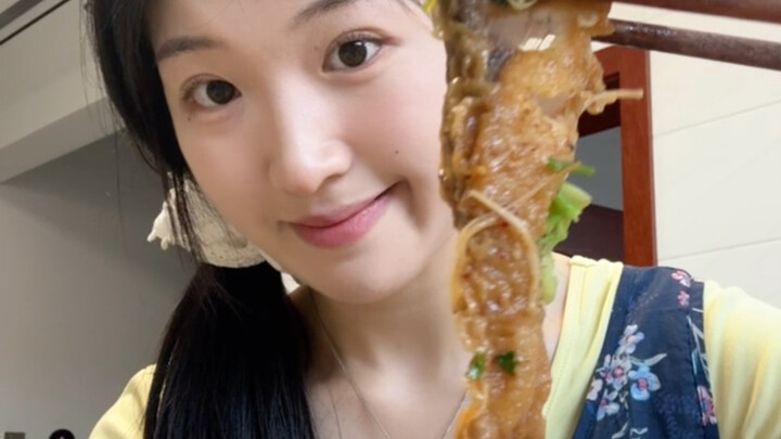 اليوم صنعت سمكة اسمها “أحبك إلى الأبد”.