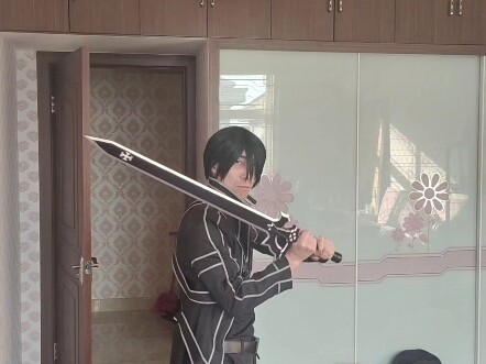 二次元动漫cosplay，刀剑神域桐谷和人，星爆气流斩，动漫热爱青春梦想永不停息，元气满满欢乐二次元。