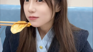 “ของวิเศษเช่นนี้ ไม่ใช่ข้าวสวยหรอกหรือ?”