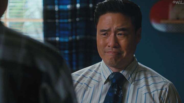 Anh không chỉ là một anh hùng, anh còn là bố của em.