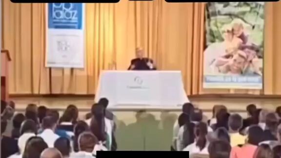 Hacer Feliz A Una Mujer 🤣🤣(MP4)