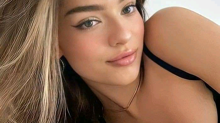 𝒅𝒆𝒍𝒊𝒔𝒚𝒐𝒔𝒐 😋
