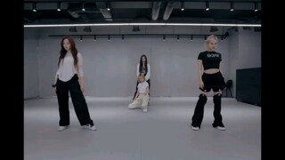 On the Compatibility Between Illusion and Maniac