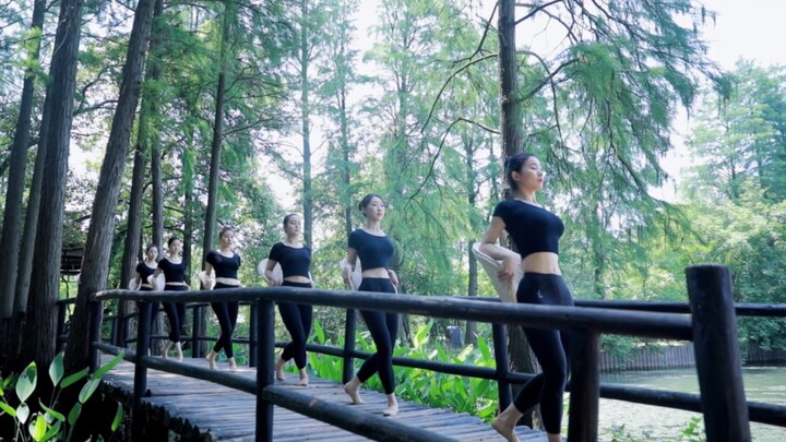[Nanwei] Sangat menarik! Pesta visual yang dibawakan oleh 30 gadis penari~ Ayo datang dan lihat (buk