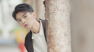 Cinta pada pandangan pertama yang saling mengasihi adalah yang paling romantis.