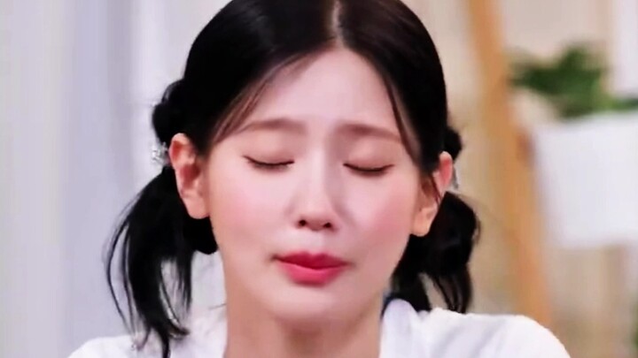 Sekarang GIDLE terasa seperti sudah direndam dalam cita rasa Tiongkok oleh YUQI.