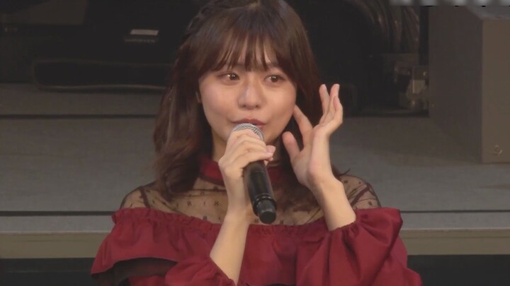 Sân khấu cuối cùng của Tokyo ngày thứ 2, cảnh đầu tiên của Yui Asakura và Mirai Ito