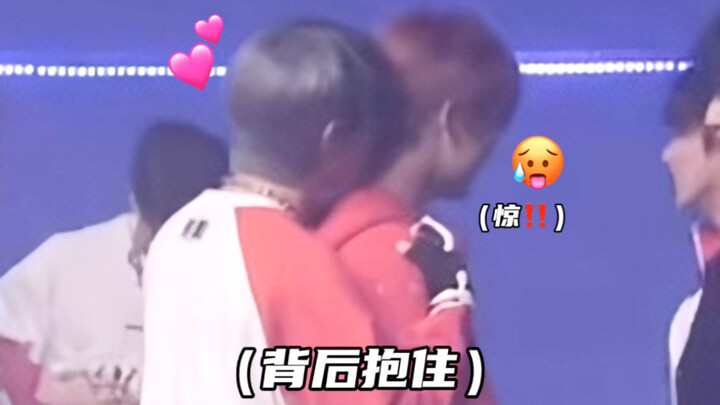 【Na Tuấn】Lần đầu tiên cảm nhận được sức hút gợi cảm từ chiếc vòng tay trong các ấn phẩm chính thức