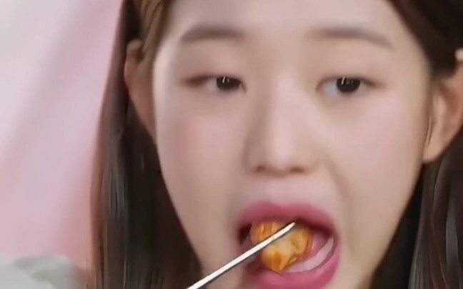 Ngày xưa Trương Nguyên Anh chưa có làn da căng bóng vẫn đã xinh tươi rạng rỡ!