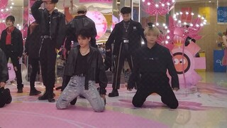 نشاط عشوائي في ساحة SM في تشنغدو - boys planet "الصيف الحار"