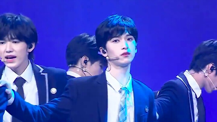 [Yan Haoxiang] Sweet first love! Fresh junior turns into cat-like boyfriend in seconds, a wonderful 