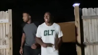 Different people's reactions when entering a haunted house... Which type of person are you?