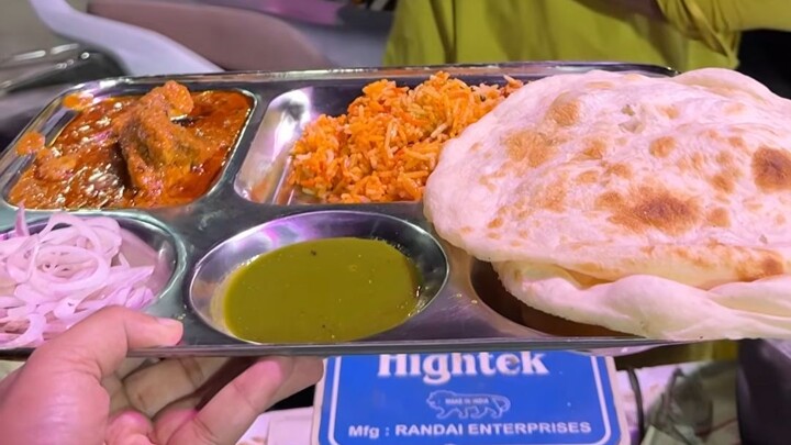 A 150-rupee meal that’s so filling it makes your scales burst—no heartburn after eating!