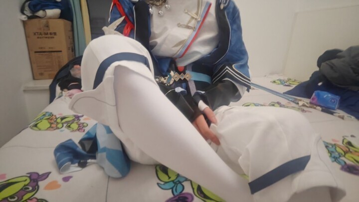 彦卿：cos我的这个人终于是癫了。