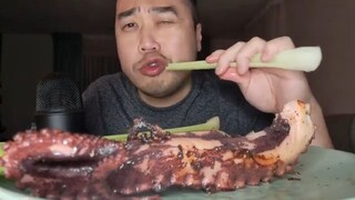 ASMR Savage Eating Octopus Arms 🐙 & Celery