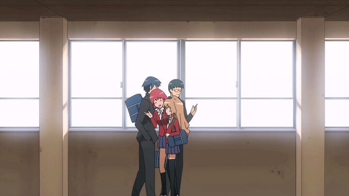 Có ai bấm vào đây để xem Toradora không!?