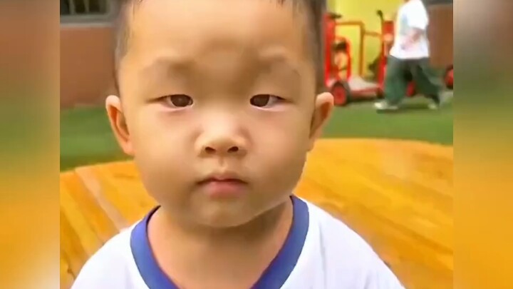 尿都把握不住的年纪，把握住了原则…网友：太可爱了！