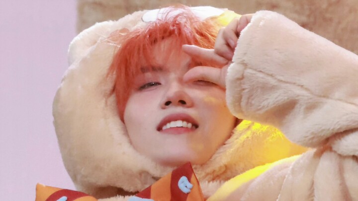 “Mommy! Mommy! Who’s the most loving person in the world? Answer me quick! Answer me~” Well, of cour