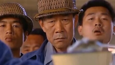 为了省钱男子一日三餐多吃臭豆腐