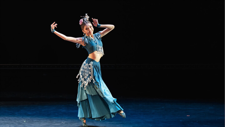 2024 Top Dancers Night "Flowers" clip Jin Fu Yiqing