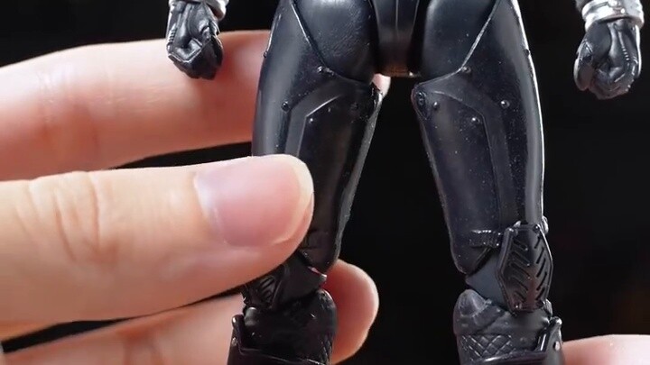 Apakah murah karena dibuat dengan buruk?! SHF Night Tyrant Bandai SHF Kamen Rider Build Build Rider 