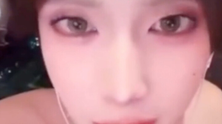 Influencer Xiao Che encourages female fans to trade sex for favors? Why hasn’t this scandal-ridden i