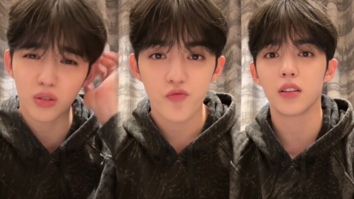 【تشوي سونغ تشول】 ظهور لطيف لمراهق وسيم يخطف الأنظار – طري وناعم، حابب ألطّش عليه! | ترجمة بالصينية م