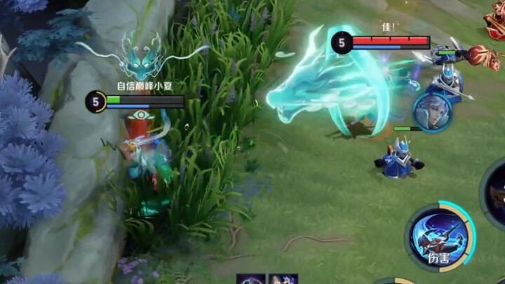 Why does Sun Ce smell so much like Azure Lotus?