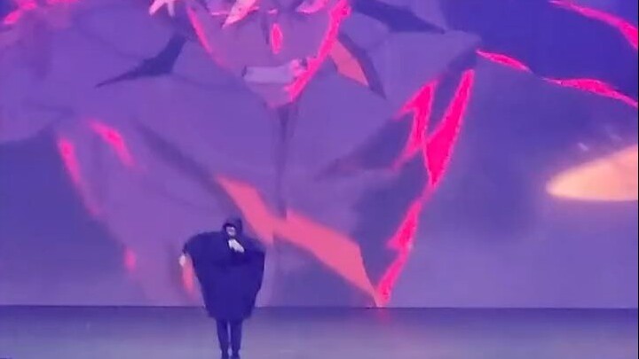 Flare’s vocalist YMIR delivers an electrifying performance at the Star Rail LIVE concert!