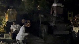 Barong Bali galungan Lan kuningan