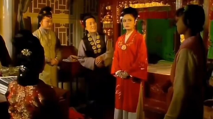 Cao Xueqin, through Tan Chun’s words, delivers a righteous and principled speech.