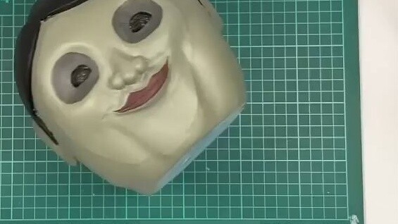 Cara membuat tutup kepala alien pemberani