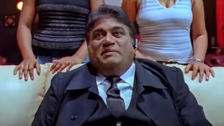 Sayaji Shinde की बेटी गुस्से में घूर घूर के Jr NTR को देख रही है  Adurs फिल्म का