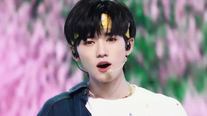 Fakers, move aside! Come watch the most energetic young idol's pop performance