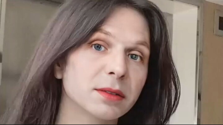 #sexywomen #disguise #shapeshifter #deepfake #MTF #genderbender