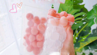 Nước đào và dâu tây lạnh