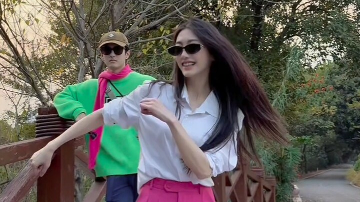 20250220 Lạc Lạc Ngôn cập nhật - anh chàng kẹp có tác dụng như một watermark hahaha