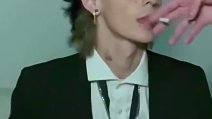 Hãy cùng xem chàng trai nên mặc gì để trở nên quyến rũ hơn nhé!