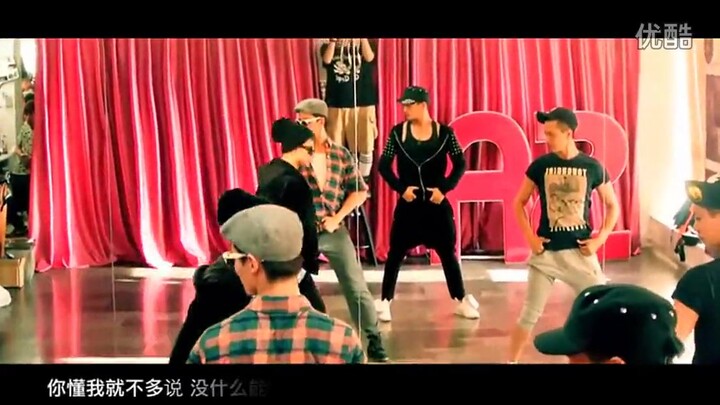 【Supreme Lihe】โชคดีที่คุณมาถึงห้องฝึกซ้อมของซีรีส์สไตลิสต์จอมก่อกวนแล้ว