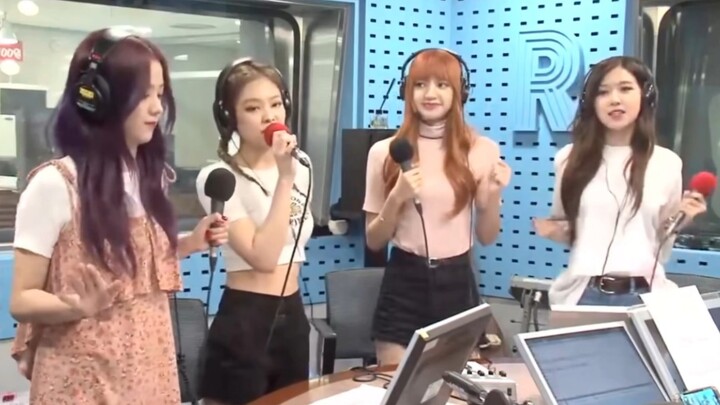 BLACKPINK, whose YouTube views have surpassed 40 million, delivered a powerhouse performance on the 