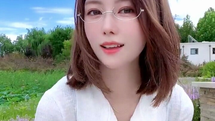 บิดทำไม ไม่โชว์หน้า [รวมภาพสาวๆโชว์หน้า]
