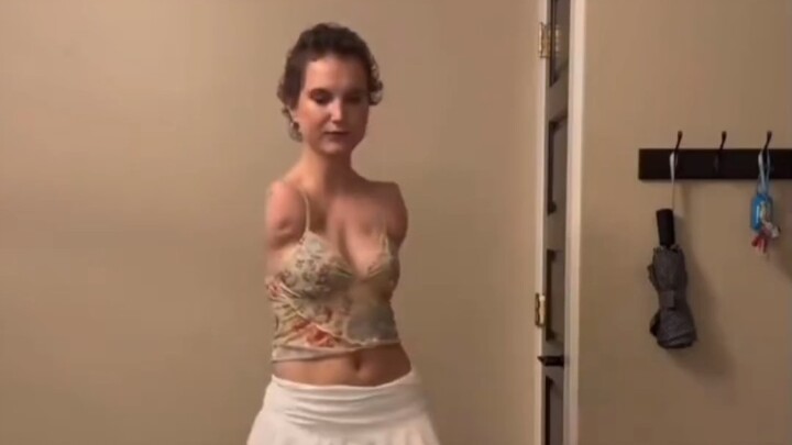 مجموعة مقاطع فيديو مرعبة وغريبة للغاية