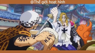 Trafalgar Law Vs Basil Hawkins_ Bác sĩ tử thần và người rơm #anime #schooltime